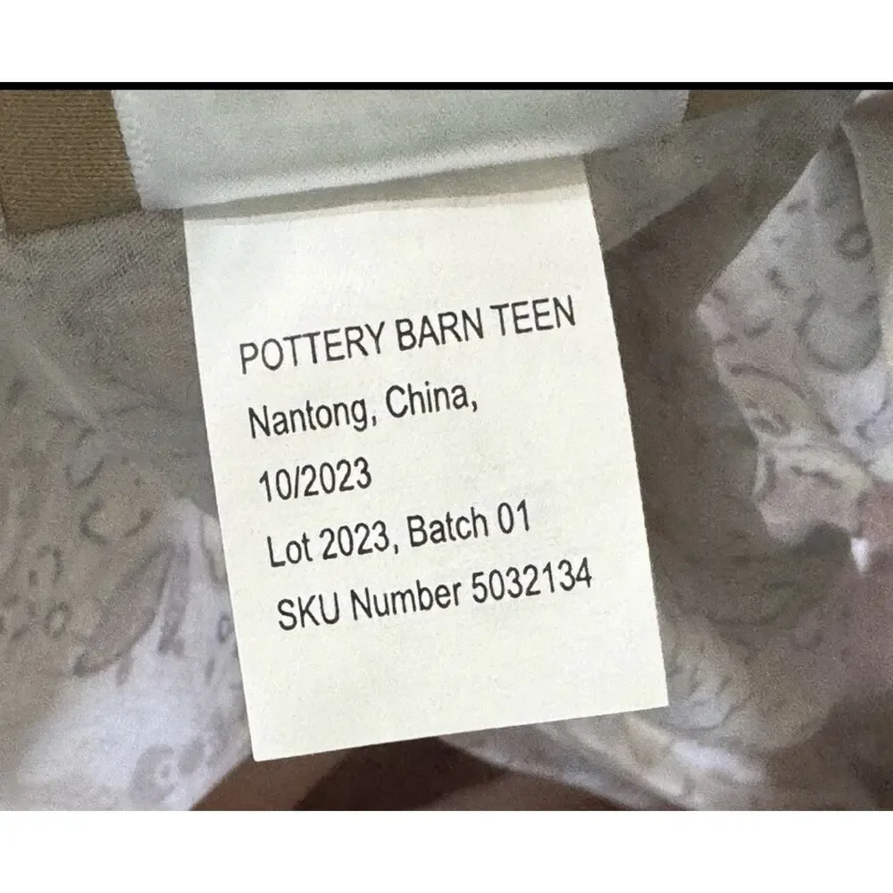 Pottery Barn Hello Kitty Heritage Floral Duvet Cover Full Queen NWT Pastels